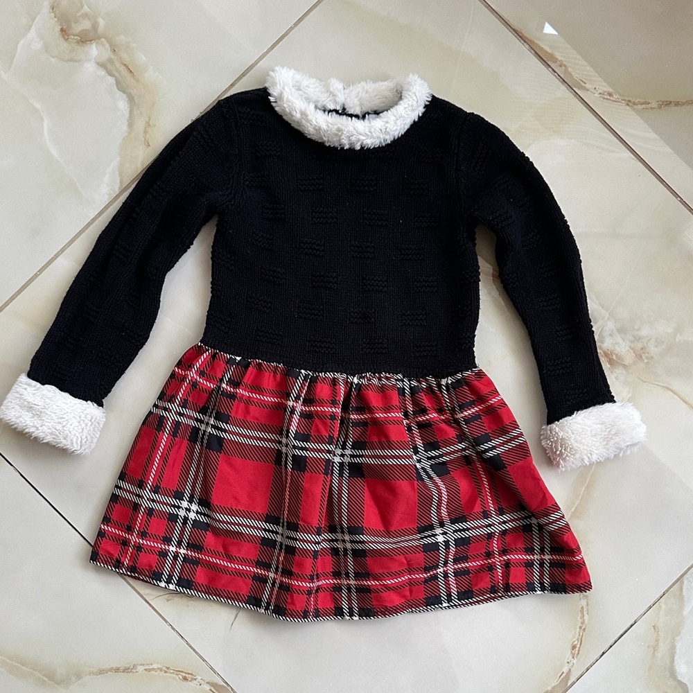 Tahari Black Sweater with White Faux Fur Trim